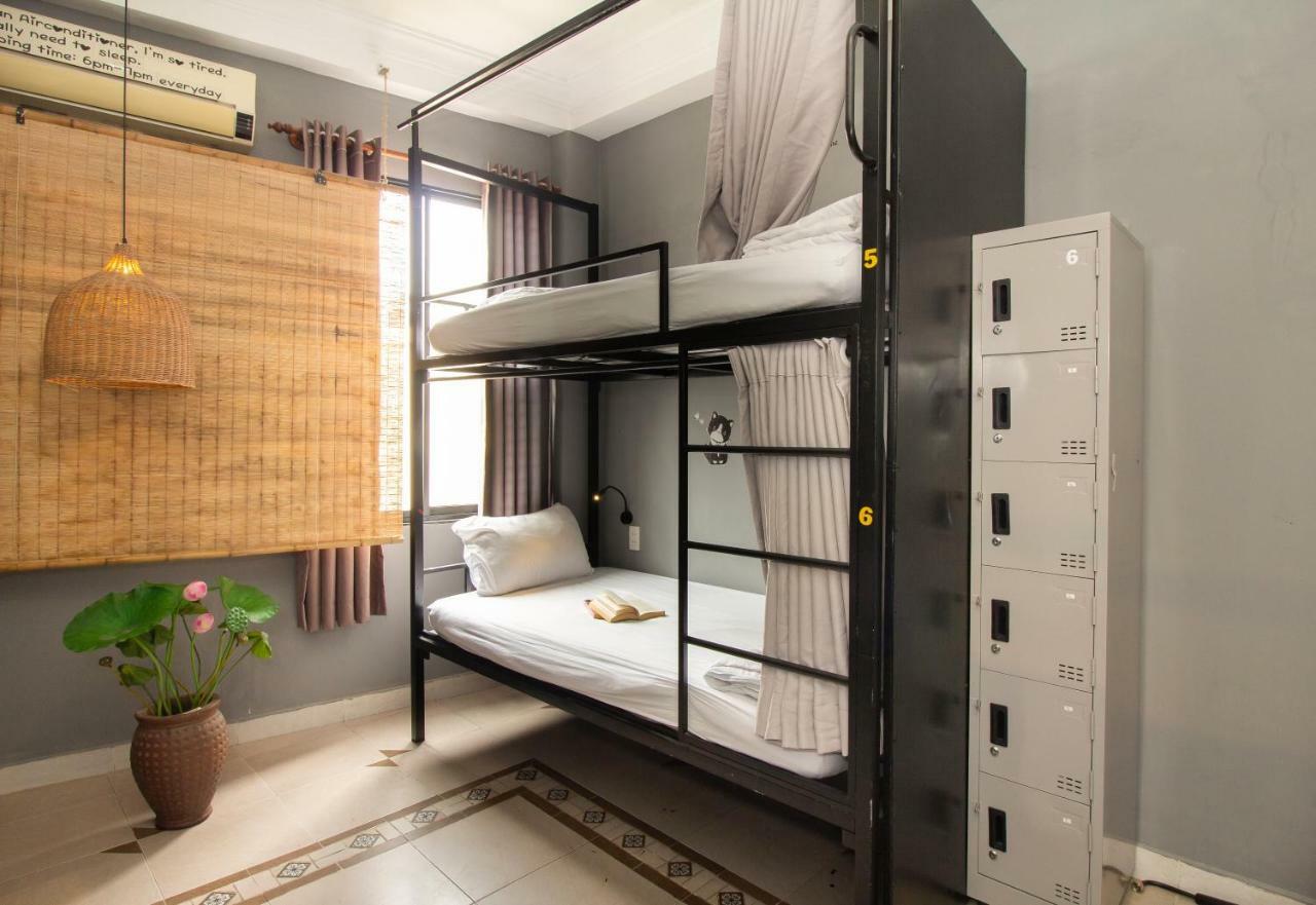 The Art - Vitamin Smiles Hostel Ho Chi Minh City Exterior photo